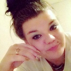 Meet your Posher, Latricia